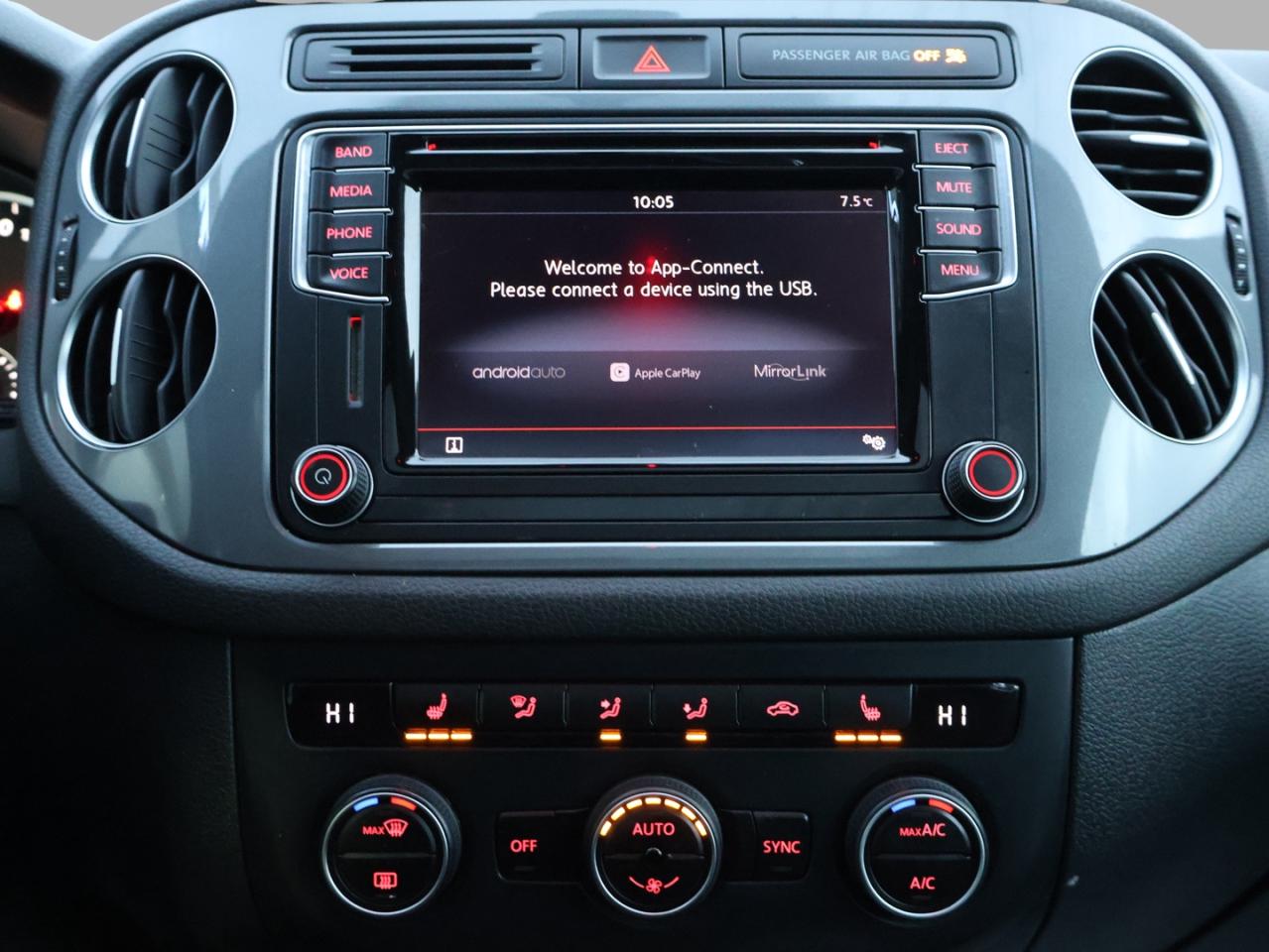 2017 Volkswagen Tiguan 2.0TSI WOLFSBURG AWD CERTIFIED P.ROOF CAMERA BLUETOOTH LEATHER HEATED SEATS CRUISE ALLOYS - Photo #22