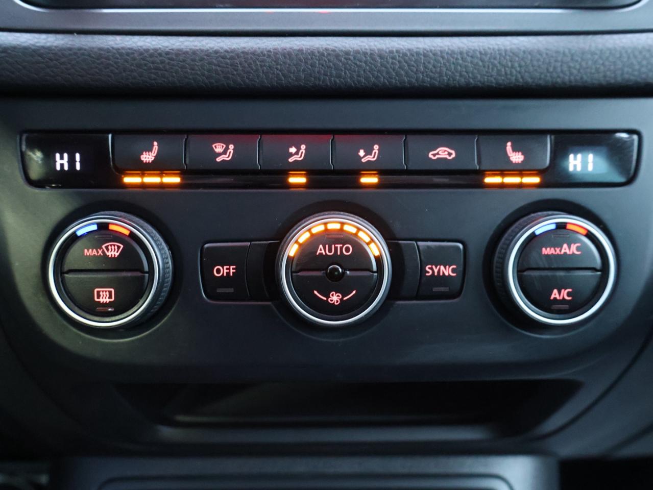 2017 Volkswagen Tiguan 2.0TSI WOLFSBURG AWD CERTIFIED P.ROOF CAMERA BLUETOOTH LEATHER HEATED SEATS CRUISE ALLOYS - Photo #23