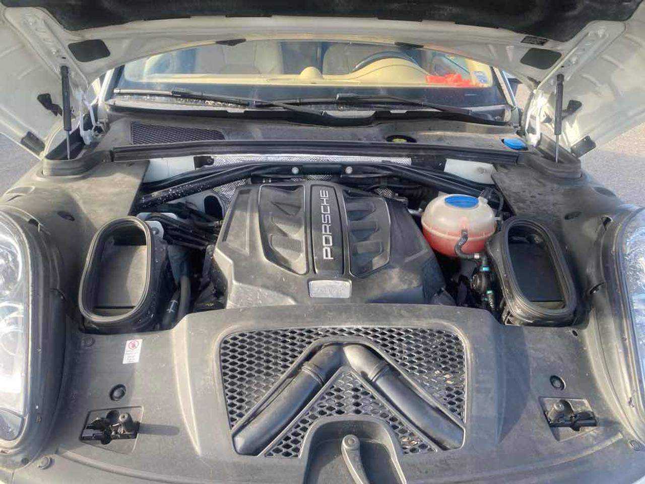 2015 PORSCH MACAN S  Photo