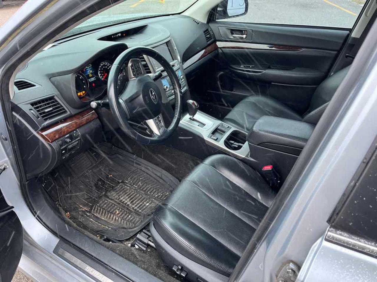 2014 Subaru LEGACY 3.6R LIMITE  - Photo #8