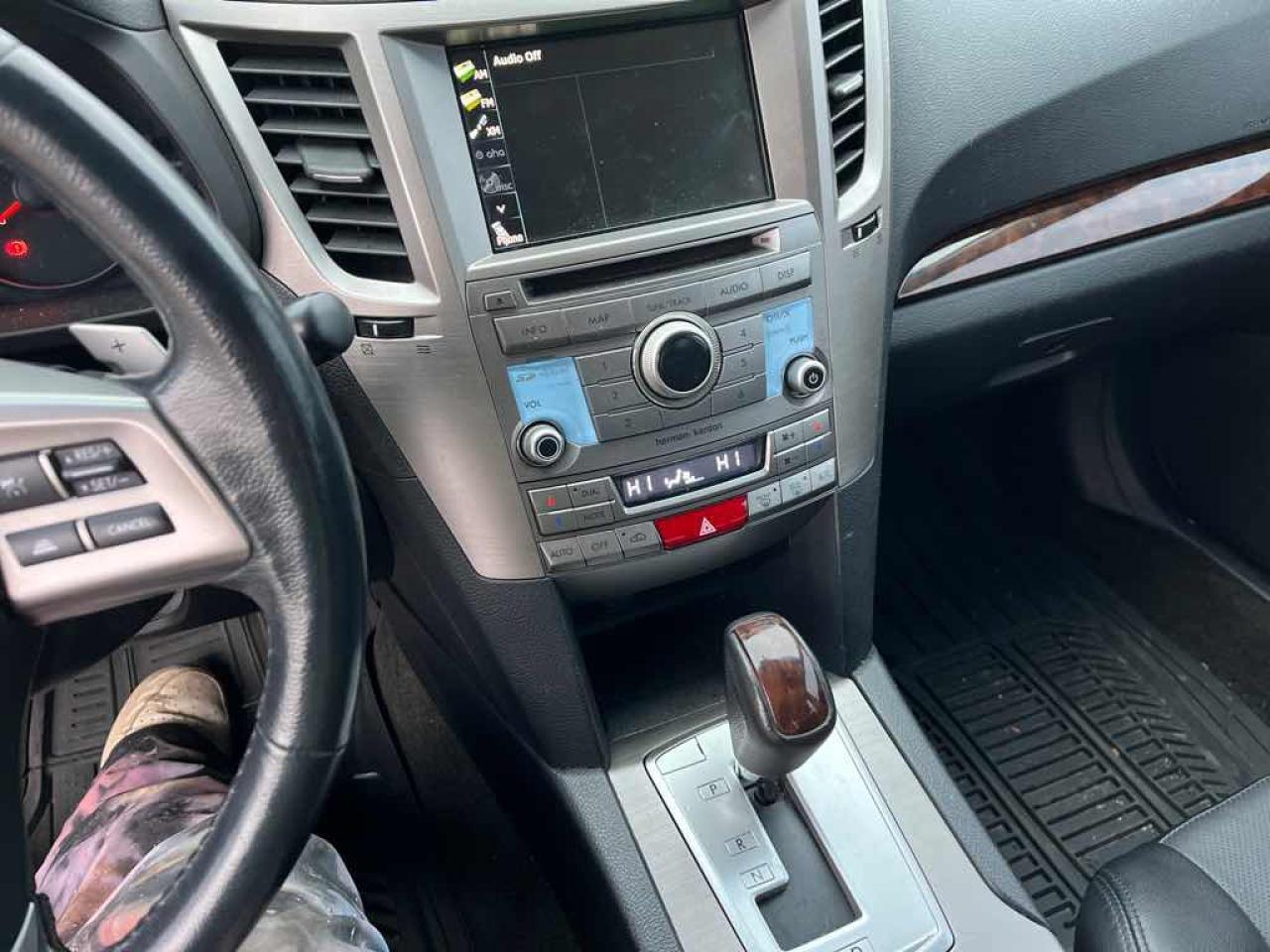 2014 Subaru LEGACY 3.6R LIMITE  - Photo #10