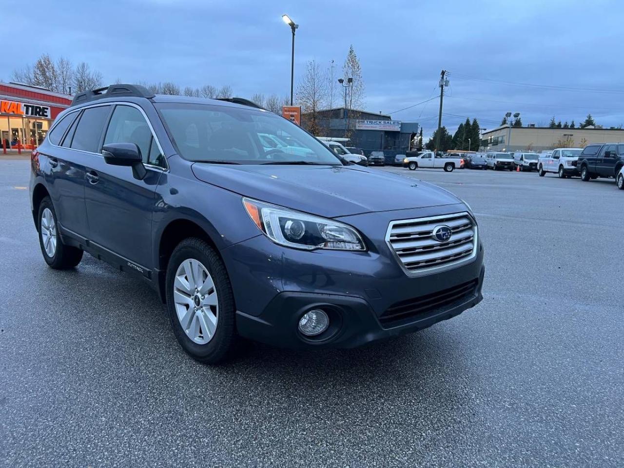 2017 Subaru Outback 2.5I Premium - Photo #2