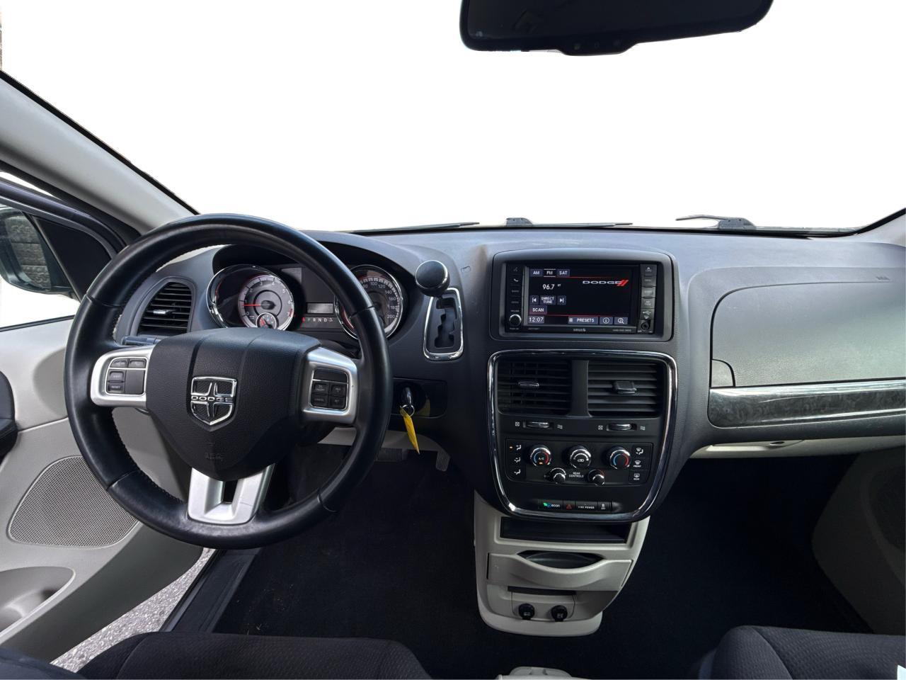 2014 Dodge Grand Caravan SE - Photo #15