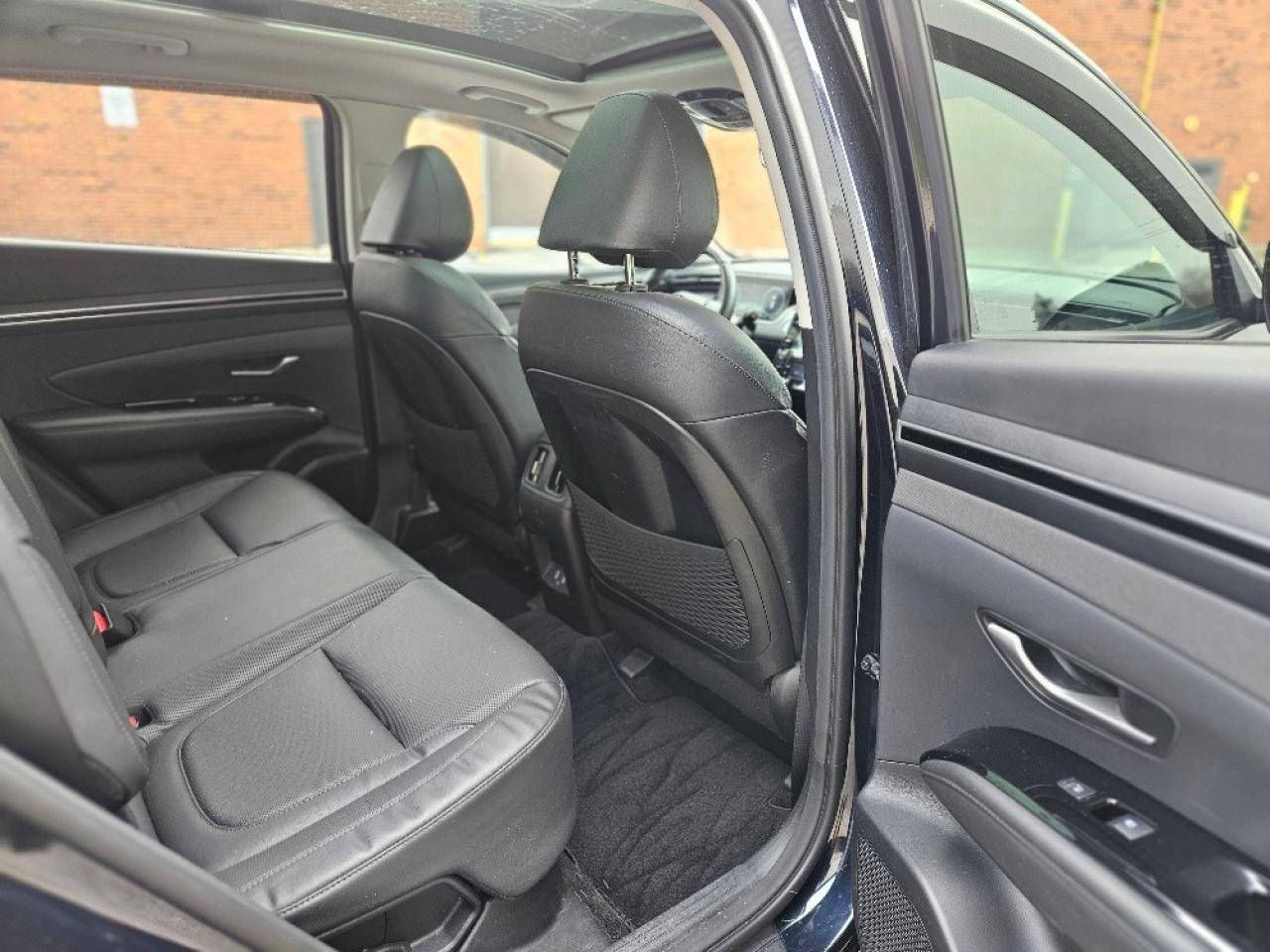 2022 Hyundai Tucson HYBRID LUXURY-LEATHER-SUNROOF-LOADED Photo