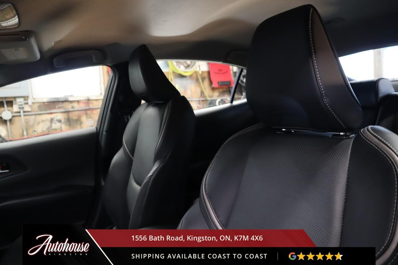 2023 Toyota Prius XLE ONLY 56,600 KM Photo