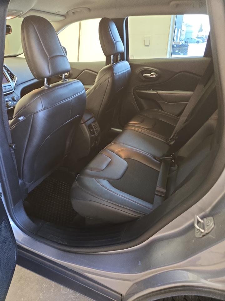 2022 Jeep Cherokee Trailhawk Photo