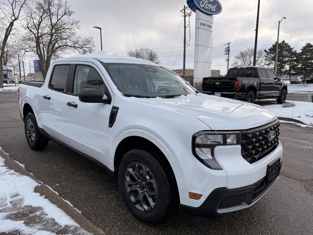 2026 Ford Maverick XLT Photo3