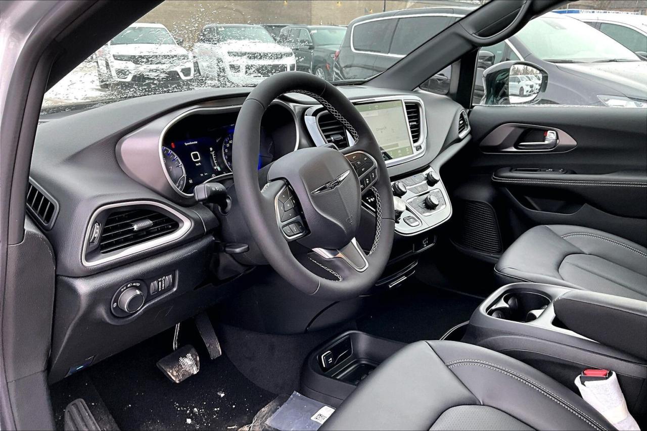 2026 Dodge Grand Caravan SXT | Power Doors & Lifgate | Leather | Stow N Go Photo