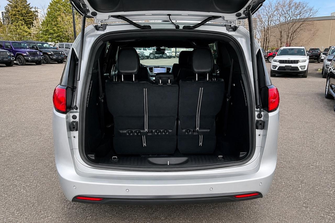 2026 Dodge Grand Caravan SXT | Power Doors & Lifgate | Leather | Stow N Go Photo