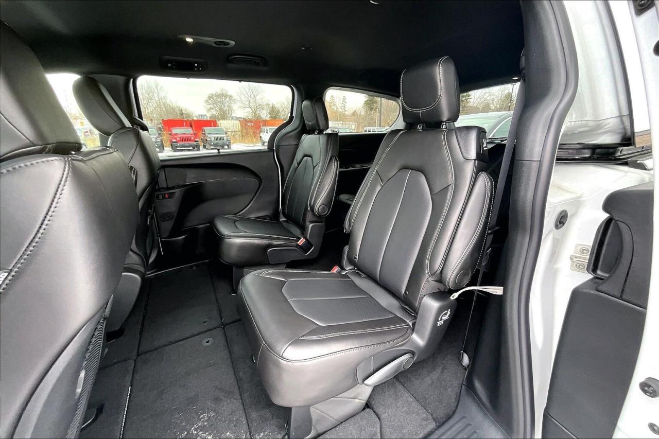 2026 Dodge Grand Caravan SXT | Power Doors & Lifgate | Leather | Stow N Go Photo