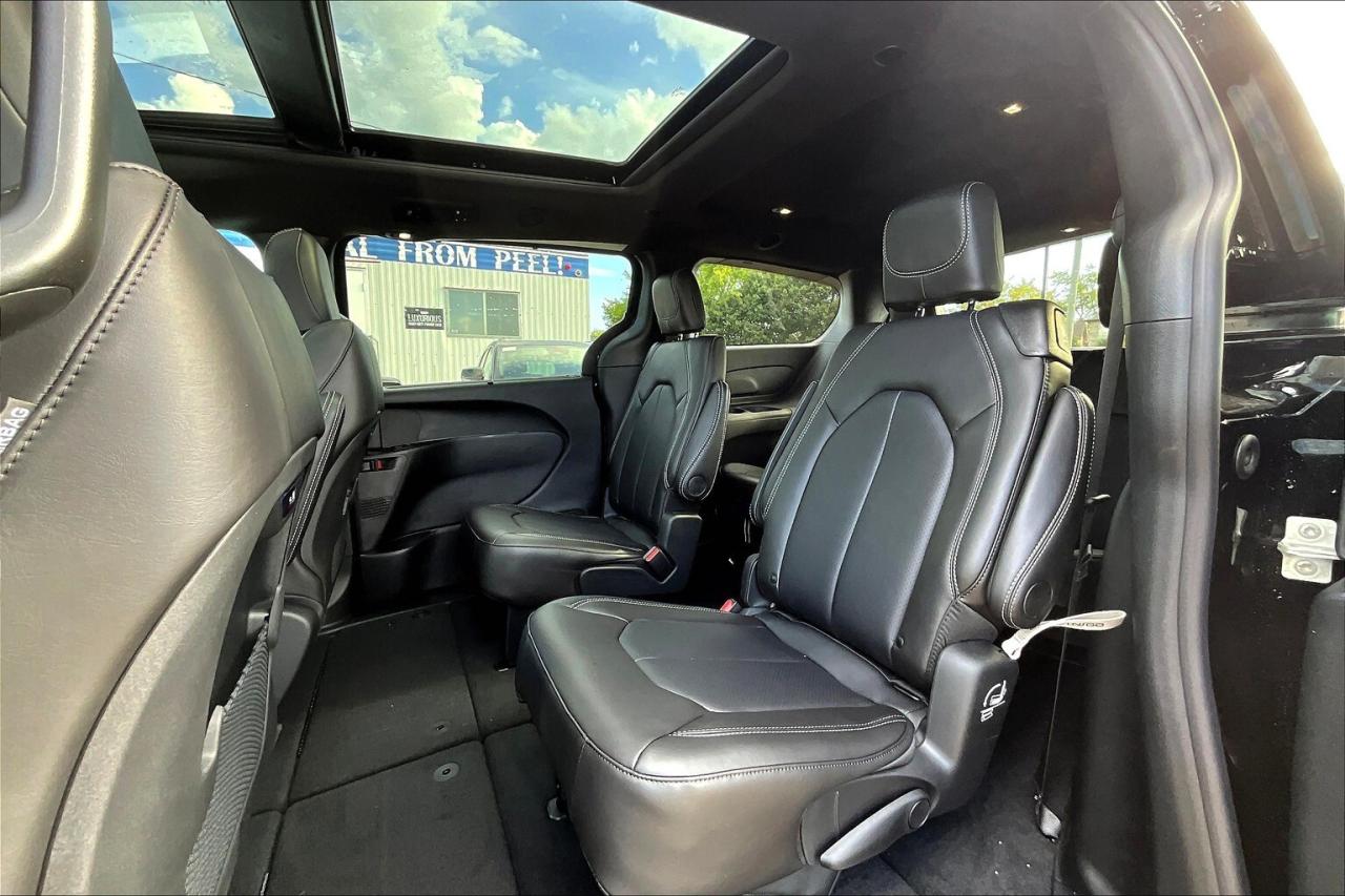 2026 Chrysler Pacifica SELECT FWD | Leather | Sunroof | S App Pkg Photo