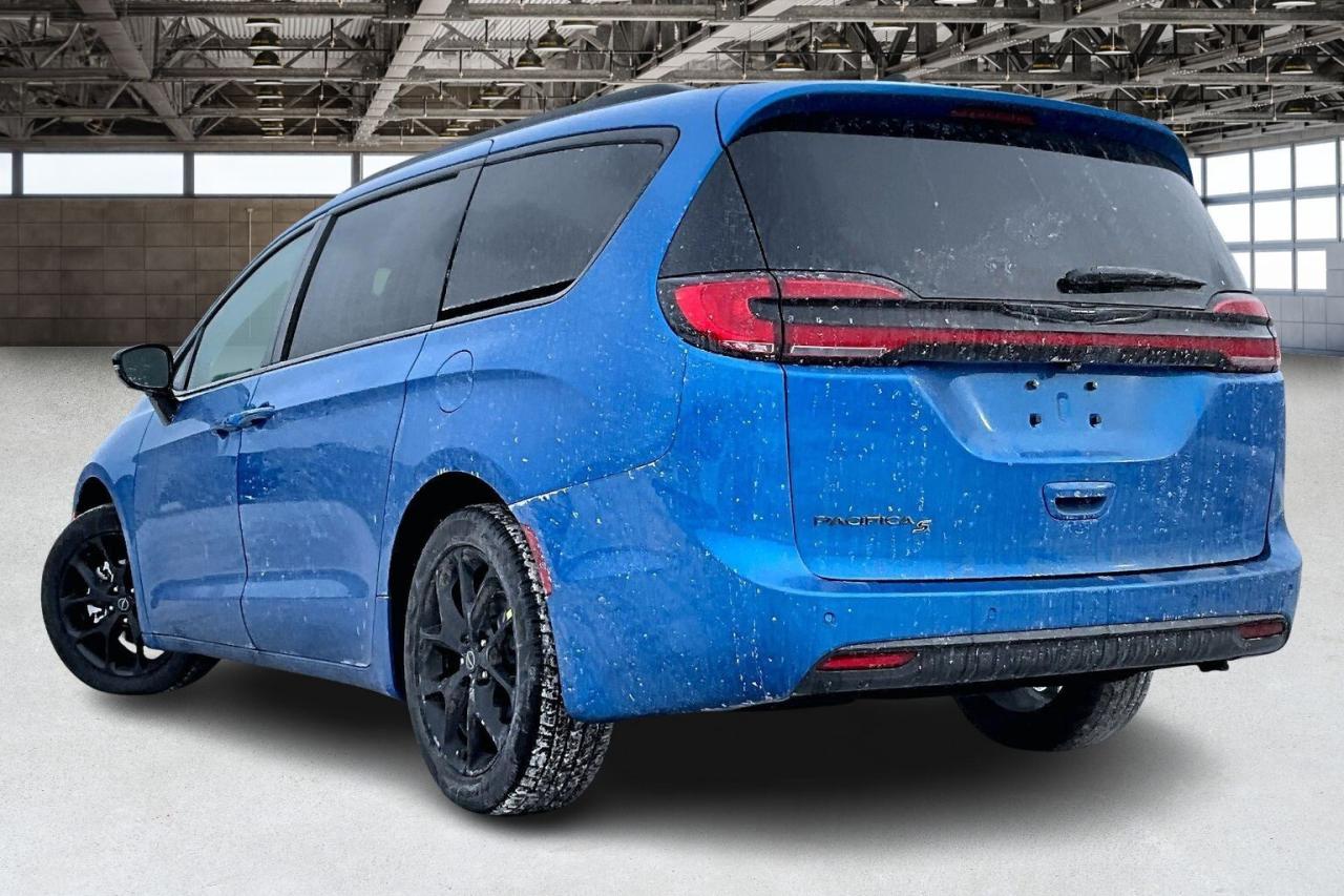 2026 Chrysler Pacifica Select S Appearance | Heated Leatherette | FWD Photo