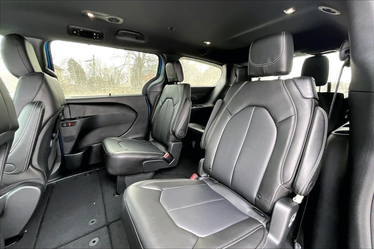2026 Chrysler Pacifica Select S Appearance | Heated Leatherette | FWD Photo
