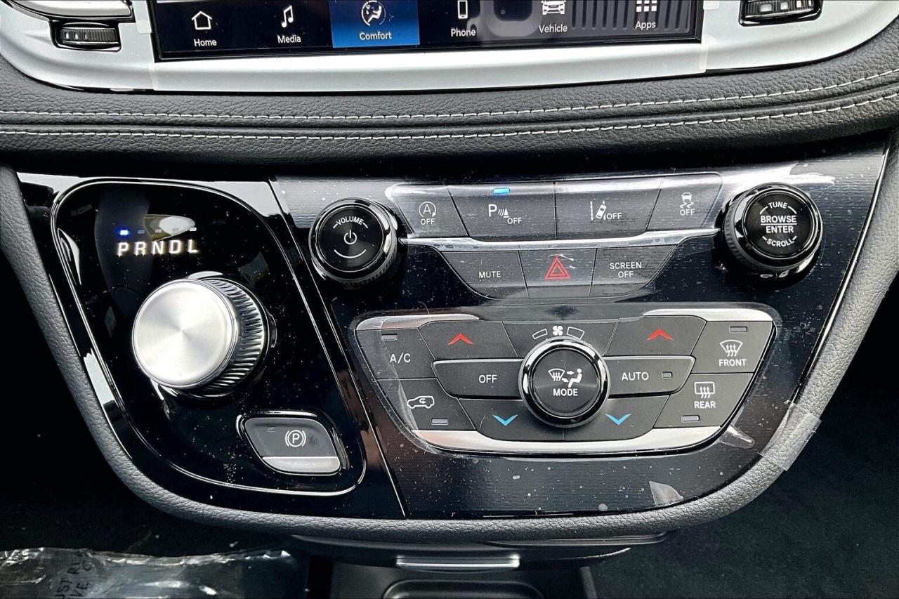 2026 Chrysler Pacifica Select S Appearance | Heated Leatherette | FWD Photo