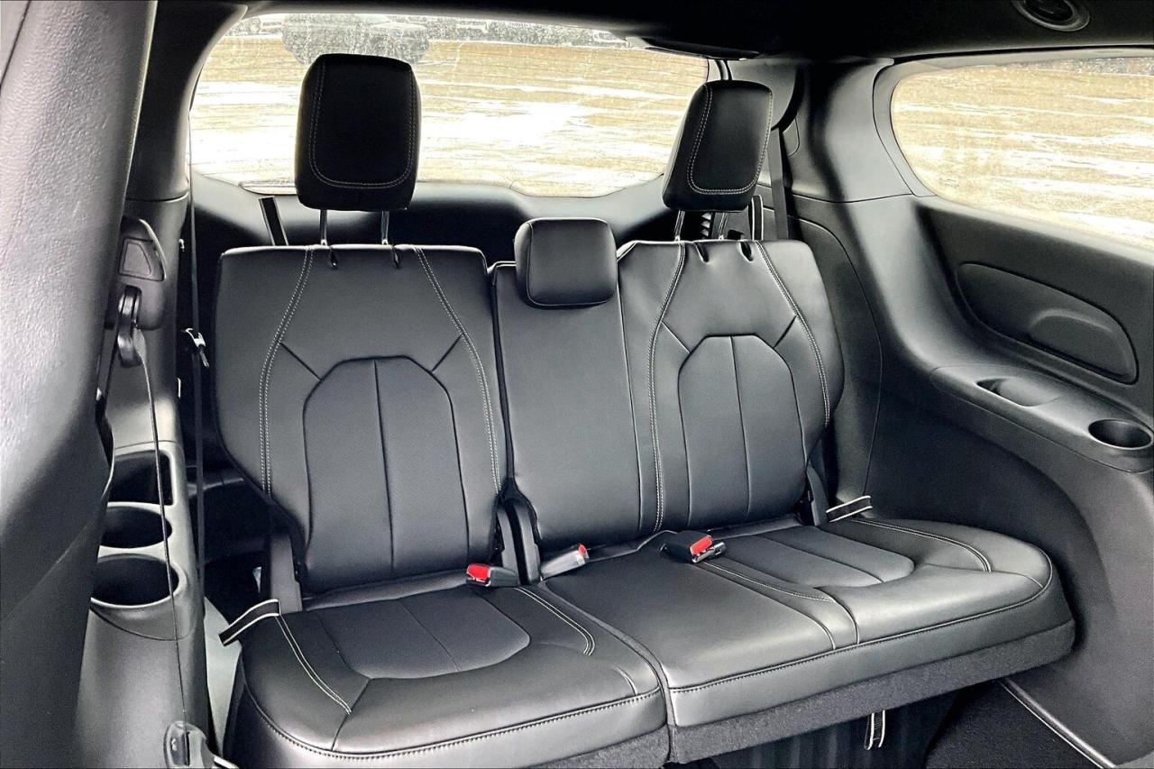2026 Chrysler Pacifica Select S Appearance | Heated Leatherette | FWD Photo