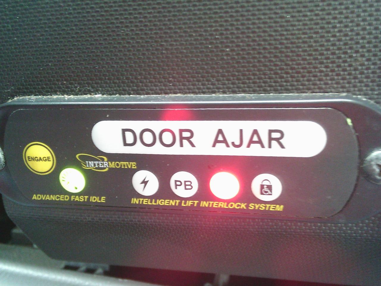 2017 Ford Econoline E-350 Super Duty 158 DRW - Photo #15