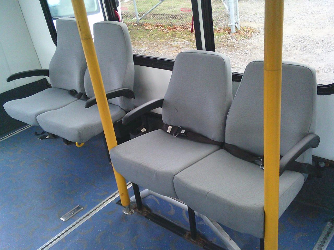 2017 Ford Econoline E-350 Super Duty 158 DRW - Photo #19