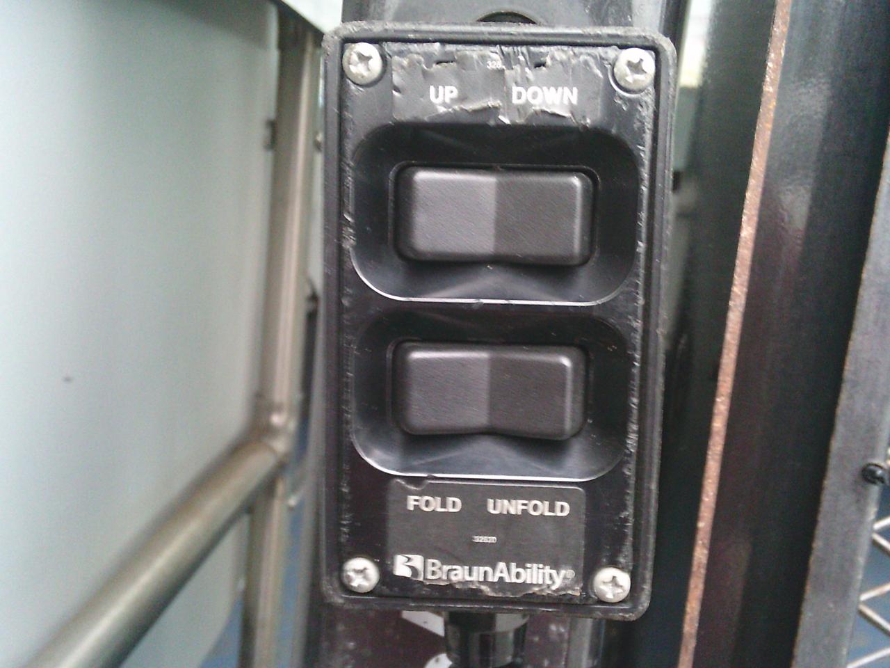 2017 Ford Econoline E-350 Super Duty 158 DRW - Photo #25