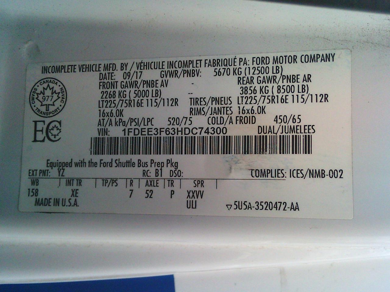 2017 Ford Econoline E-350 Super Duty 158 DRW - Photo #36