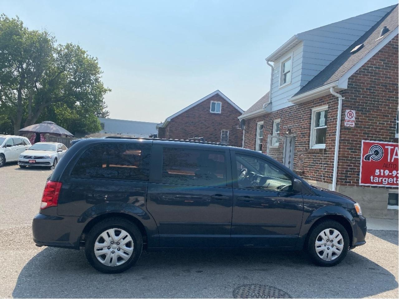 2014 Dodge Grand Caravan SE Photo