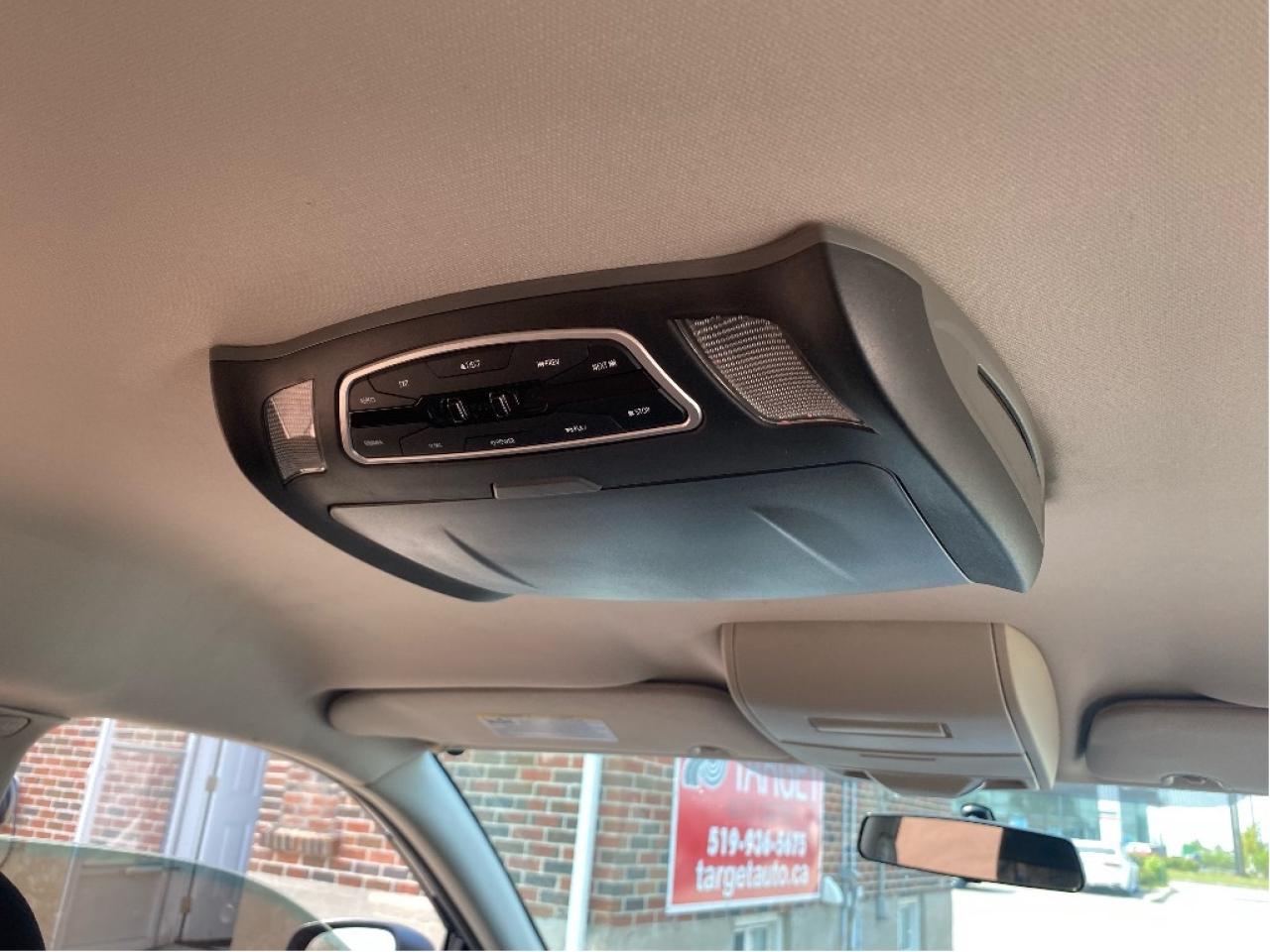 2014 Dodge Grand Caravan SE Photo