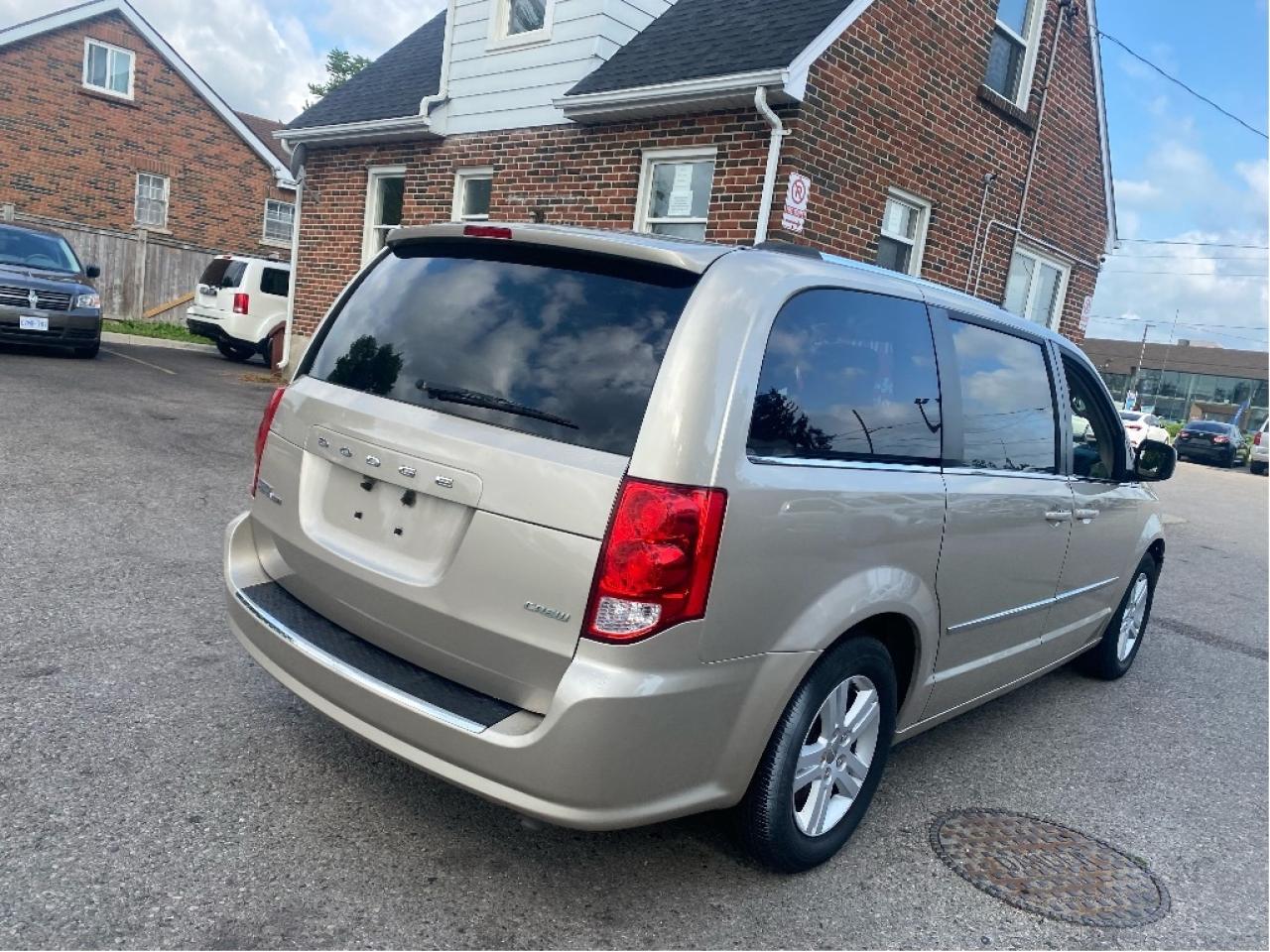 2012 Dodge Grand Caravan Crew Photo