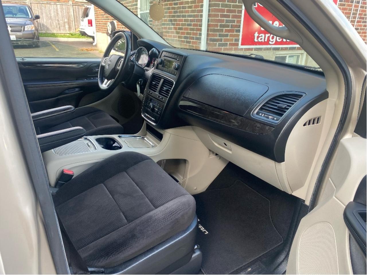 2012 Dodge Grand Caravan Crew Photo