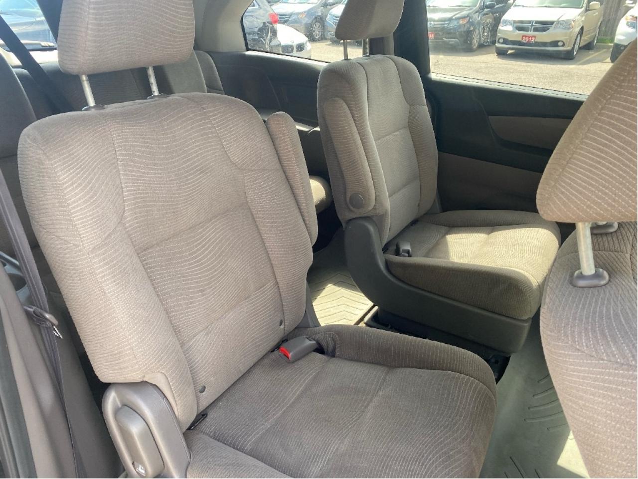 2012 Honda Odyssey LX Photo