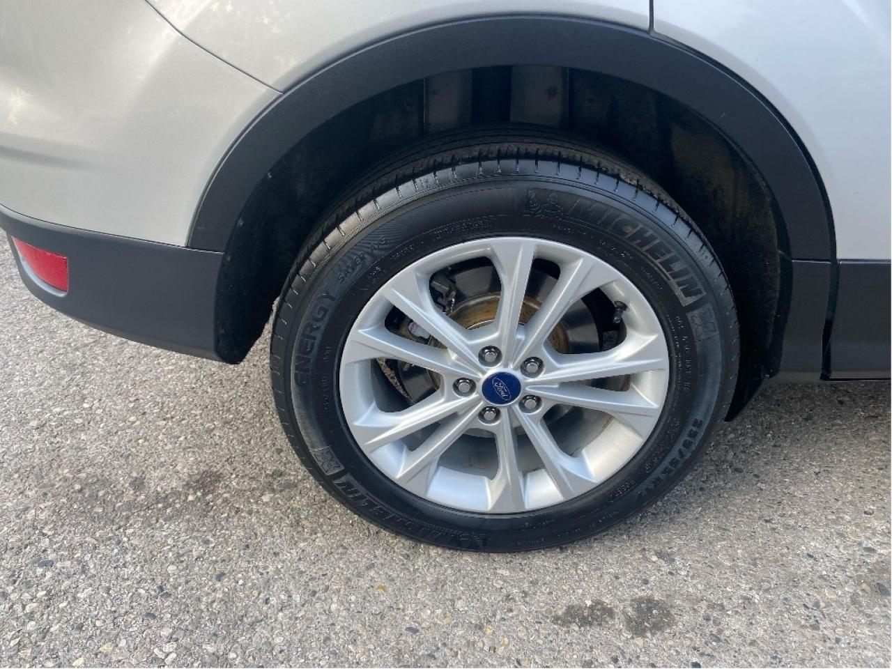 2017 Ford Escape SE Photo