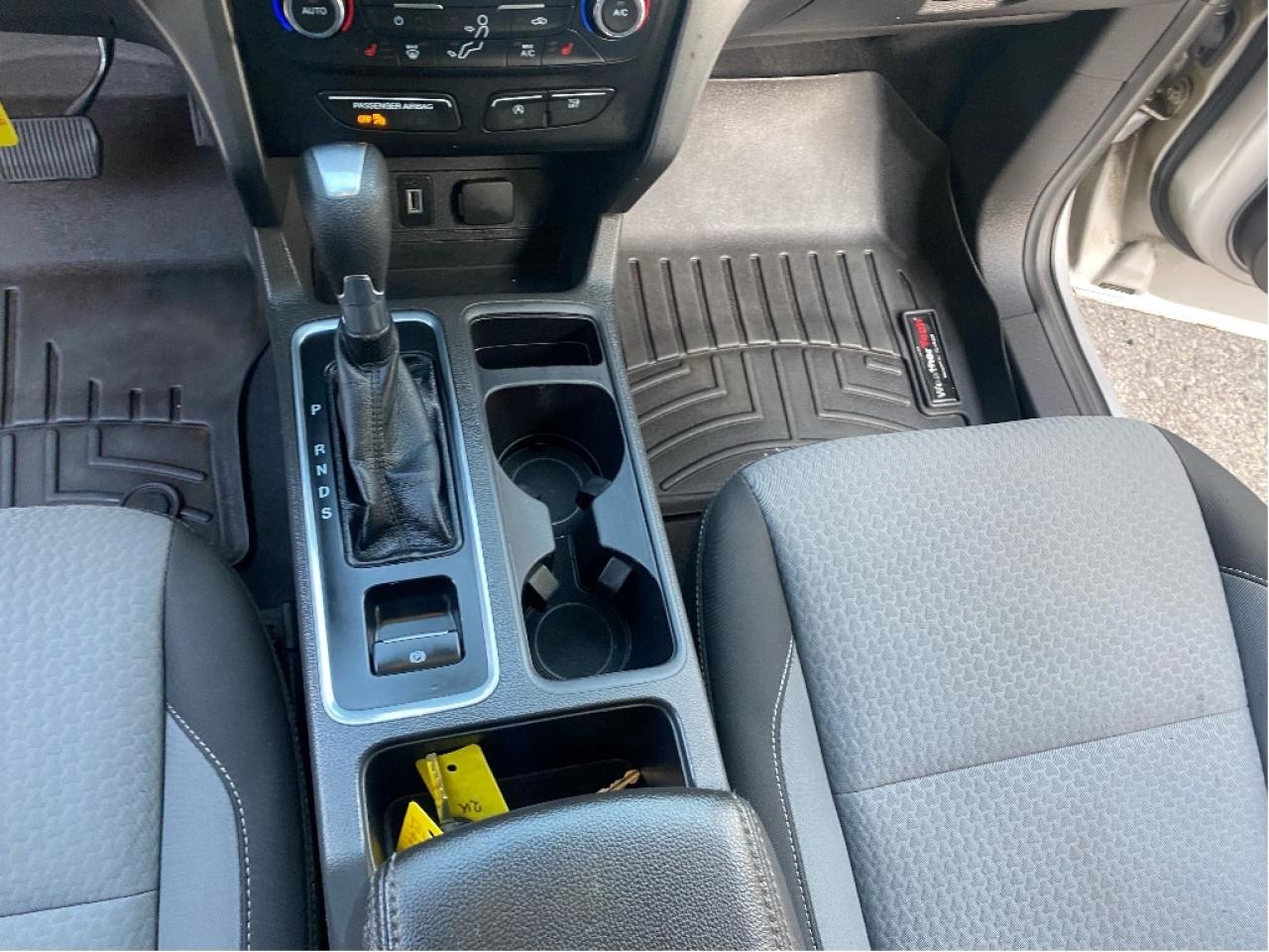 2017 Ford Escape SE Photo