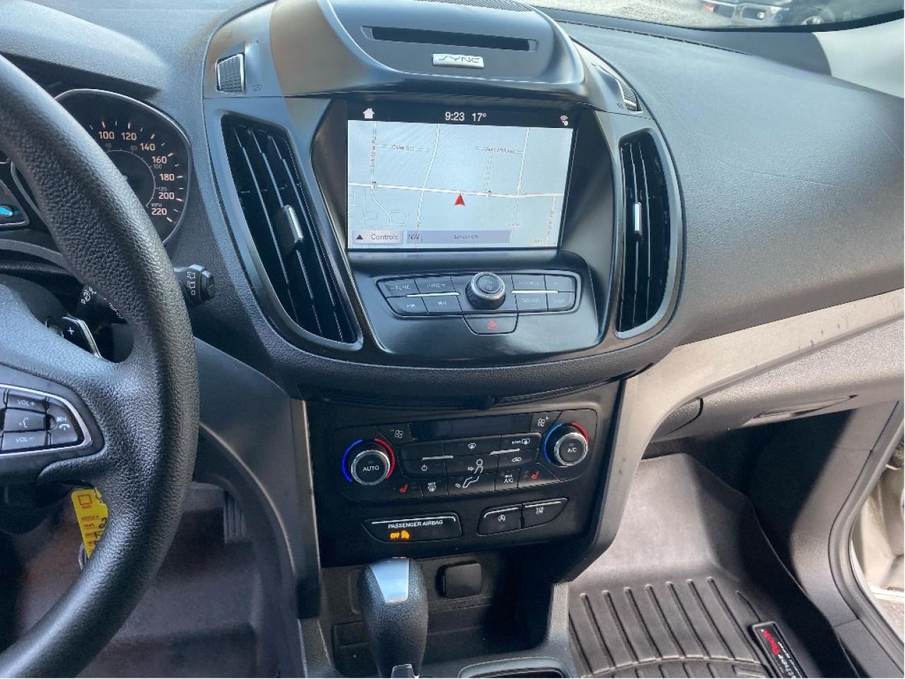 2017 Ford Escape SE Photo