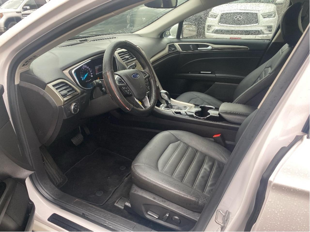 2016 Ford Fusion SE Photo