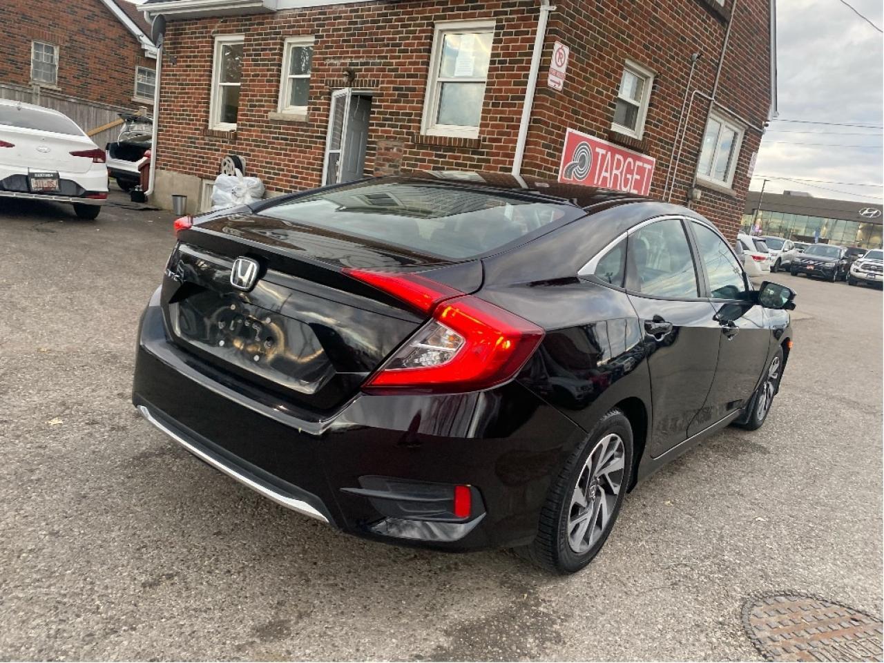 2020 Honda Civic Sedan EX Photo