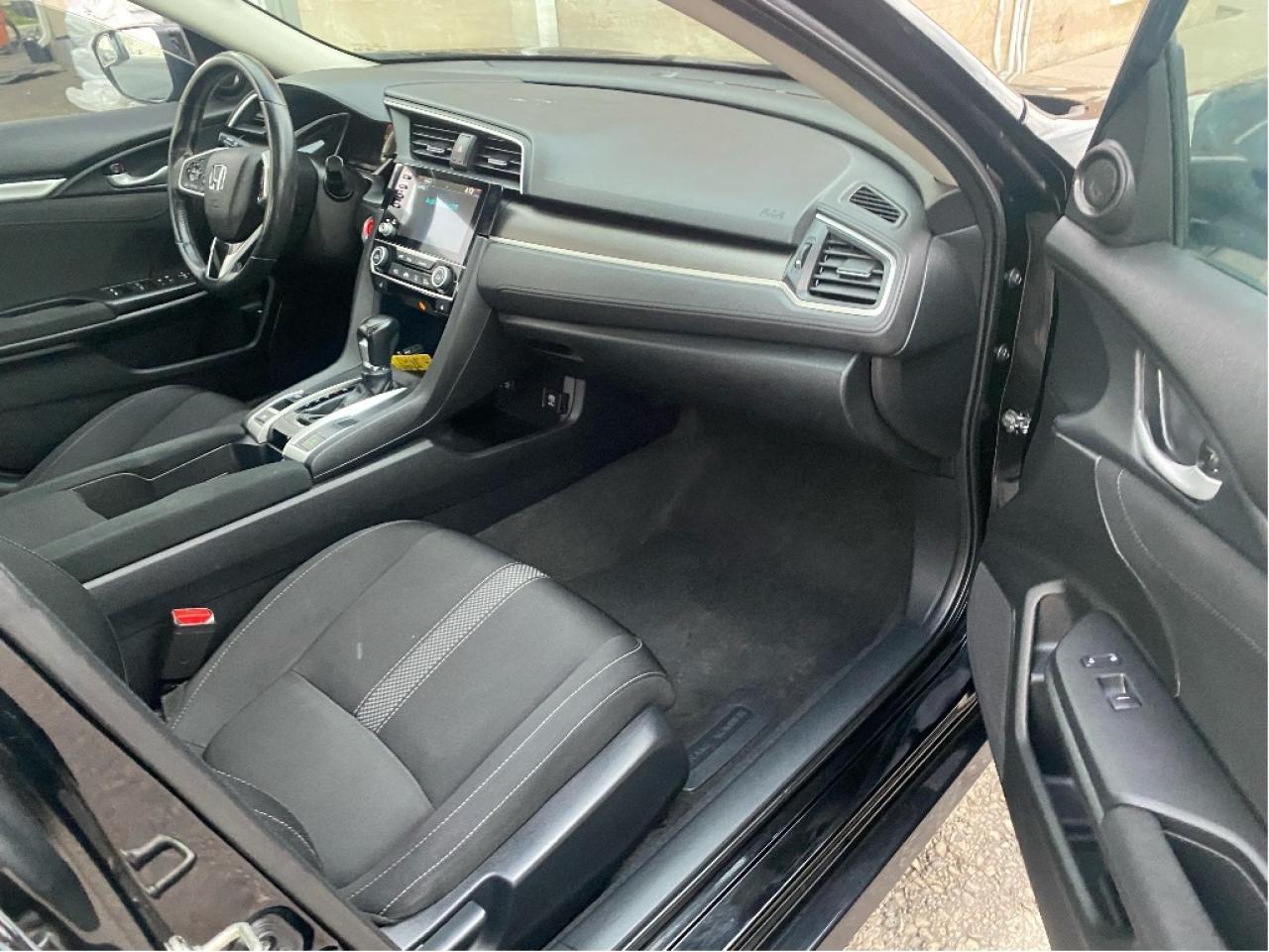 2020 Honda Civic Sedan EX Photo