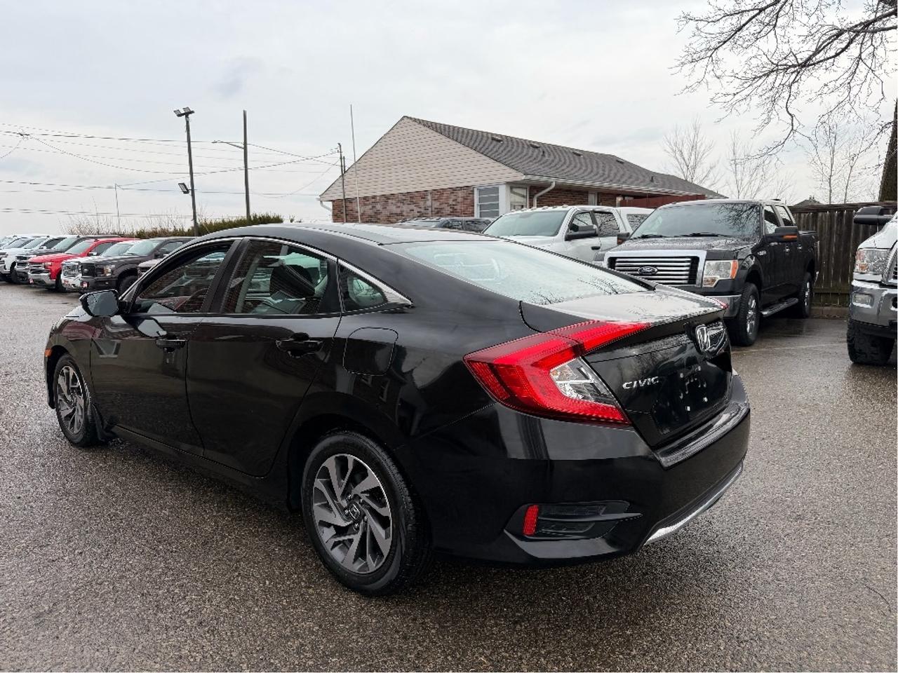 2020 Honda Civic Sedan EX Photo4