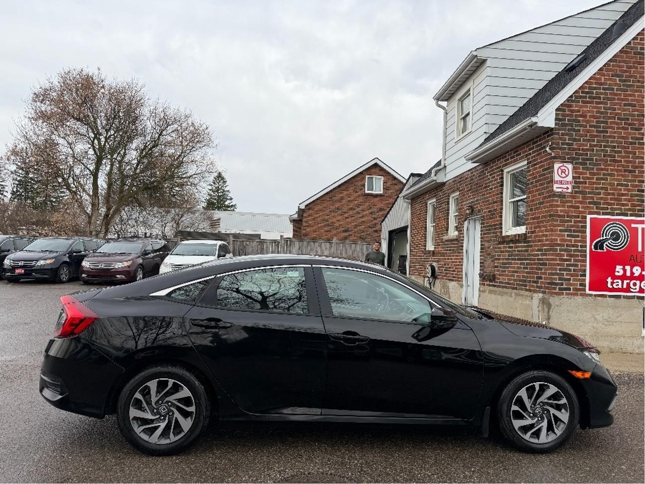2020 Honda Civic Sedan EX Photo