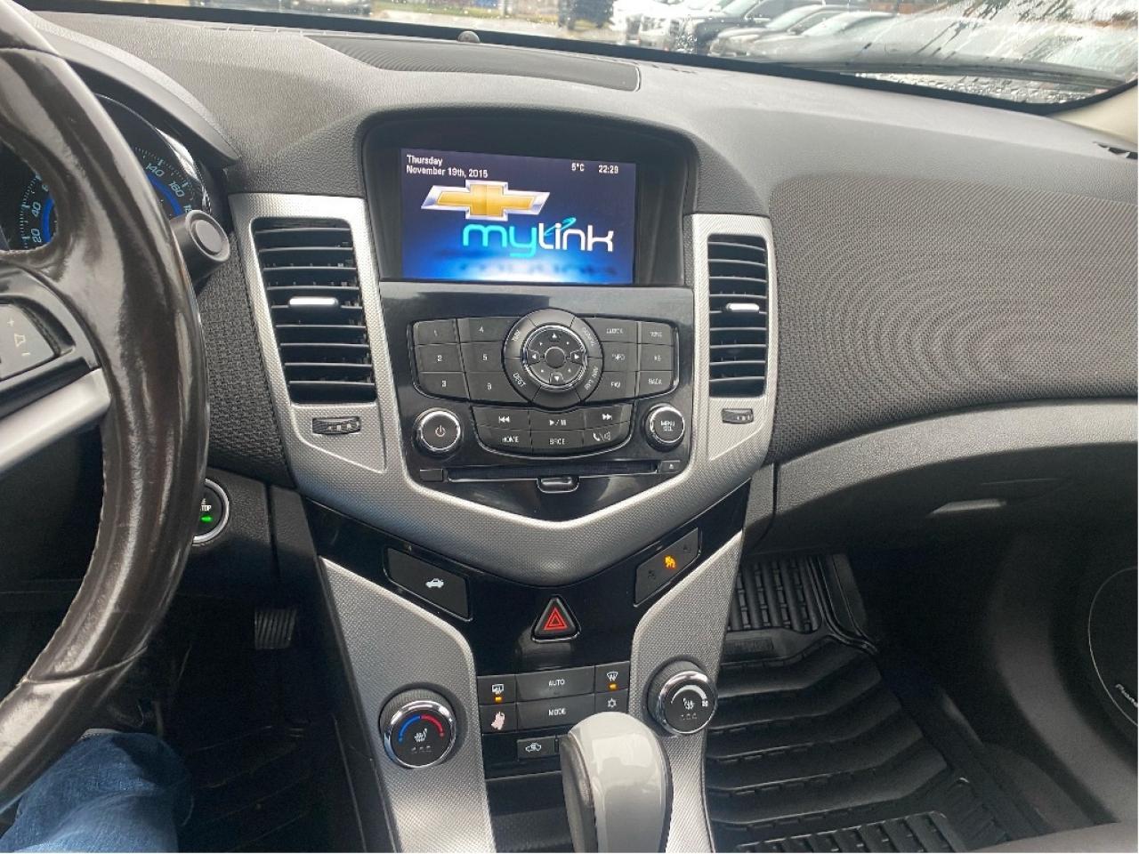 2016 Chevrolet Cruze LTZ. Fully Loaded, Great condition! Inclues set of Photo