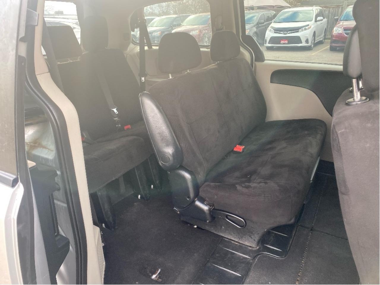 2012 Dodge Grand Caravan SE Photo