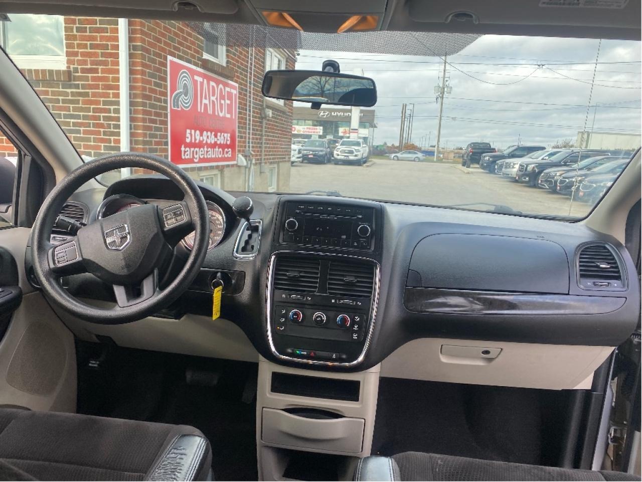 2012 Dodge Grand Caravan SE Photo