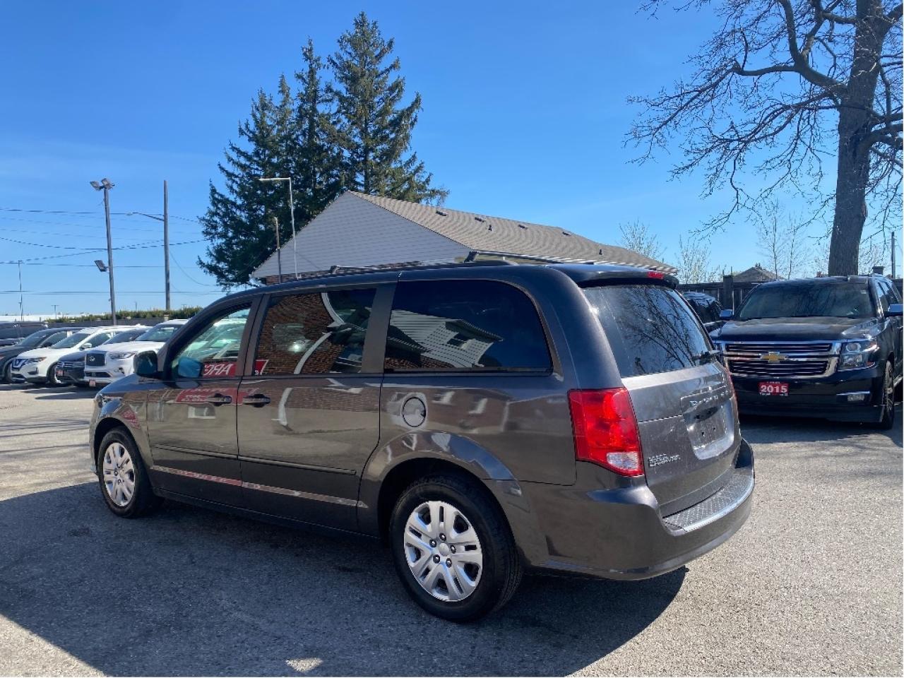 2015 Dodge Grand Caravan SXT Photo