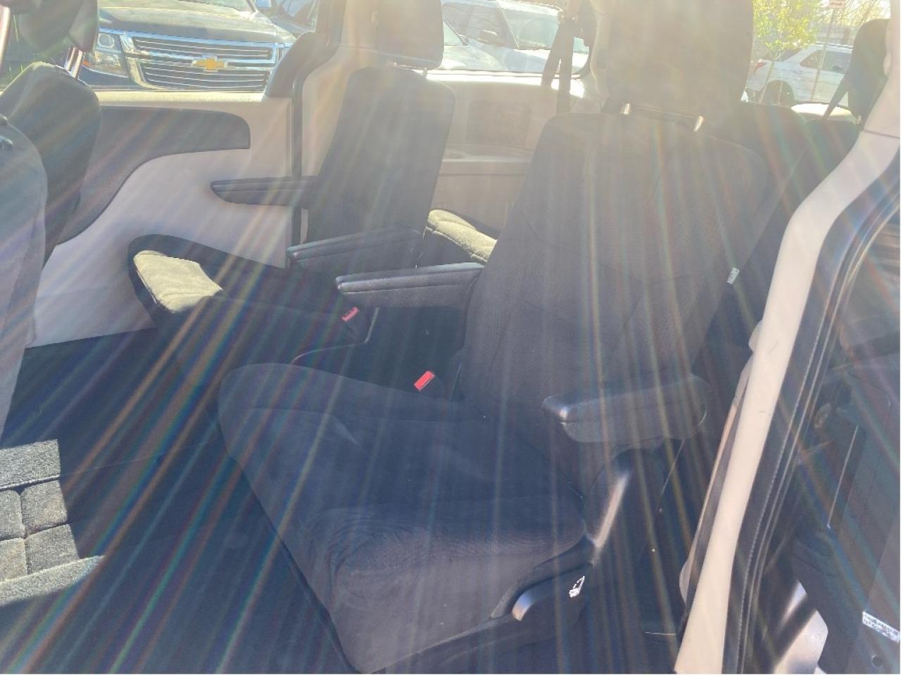 2015 Dodge Grand Caravan SXT Photo