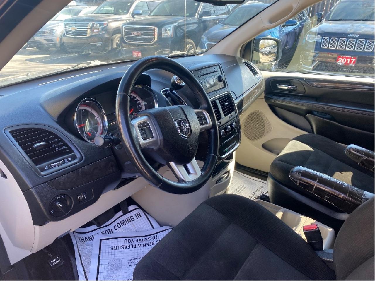 2015 Dodge Grand Caravan SXT Photo