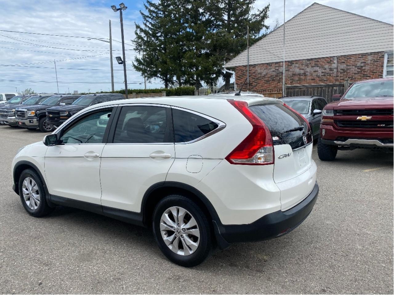 2013 Honda CR-V EX. No accidents, 2Sets of Tires !! Photo4