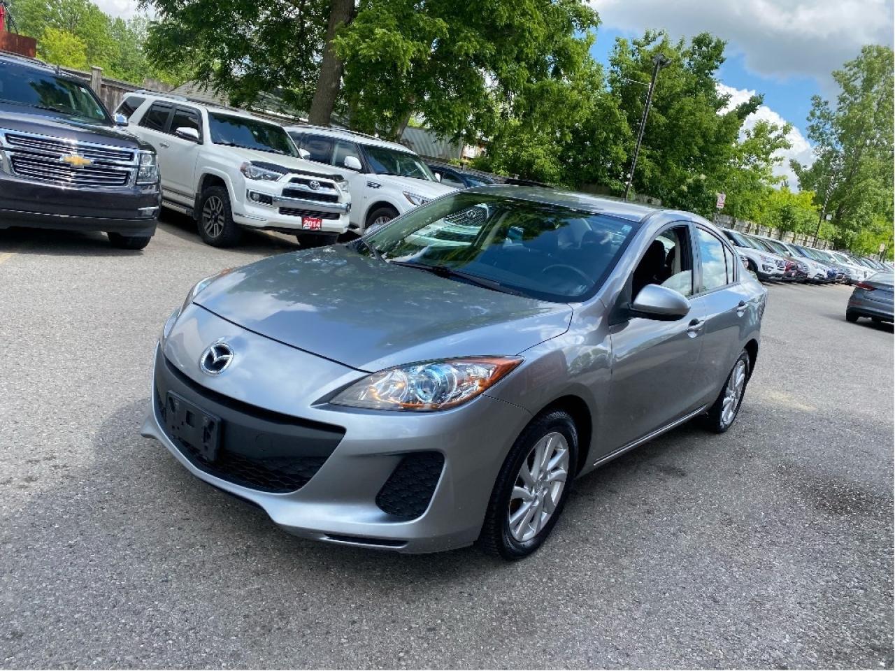 2012 Mazda MAZDA3 GS-SKY Photo2