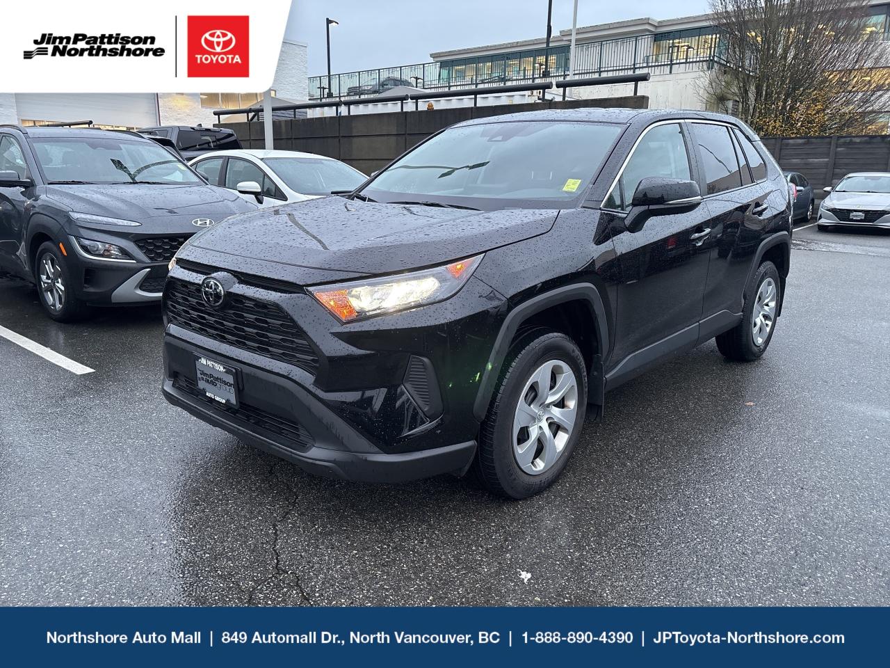Used 2022 Toyota RAV4 LE AWD for sale in North Vancouver, BC