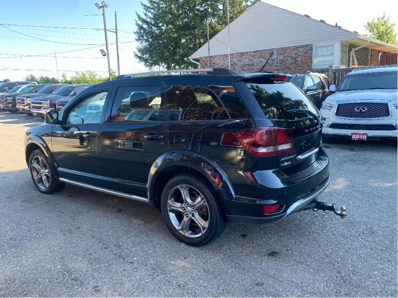 2016 Dodge Journey Crossroad Photo4