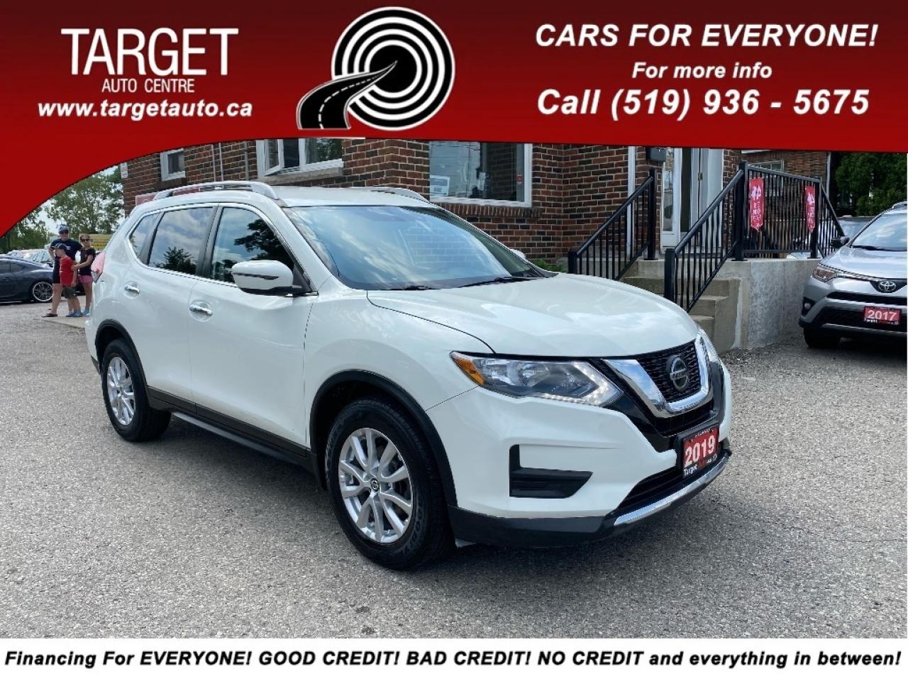 2019 Nissan Rogue Very Clean, Drives Great !! Photo0
