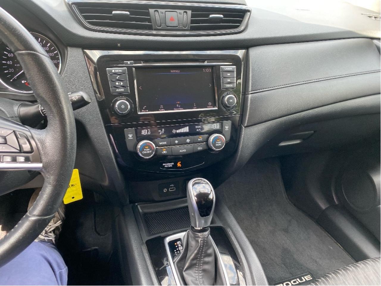 2019 Nissan Rogue Very Clean, Drives Great !! Photo