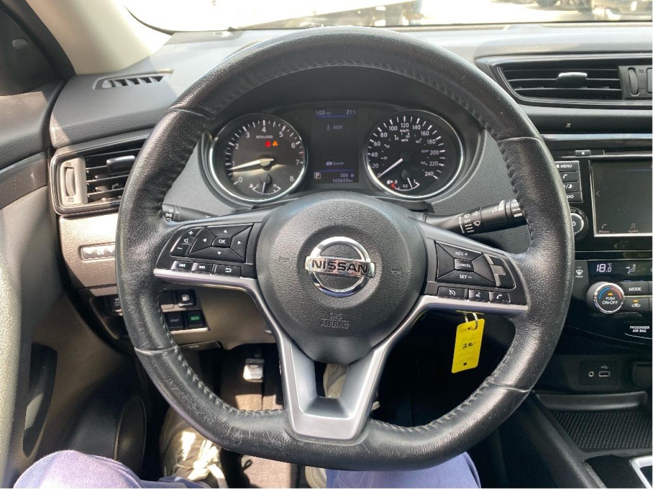 2019 Nissan Rogue Very Clean, Drives Great !! Photo