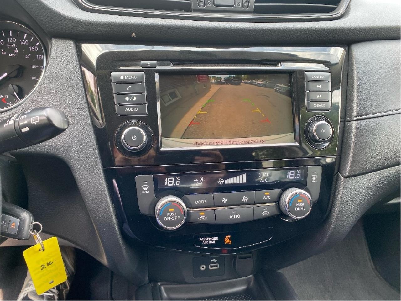 2019 Nissan Rogue Very Clean, Drives Great !! Photo